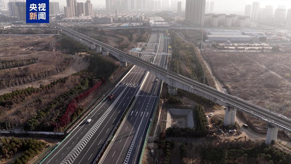 西兴高速改扩建项目建成通车 30分钟交通圈激活区域新动能 西兴高速改扩建项目建成通车 30分钟交通圈激活区域新动能