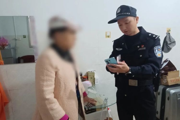 民警上门时她还在拦着！“只差最后一步就好”