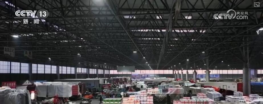 消费、出入境游、冰雪游，热热热！假日氛围拉满 多领域掀热潮释放经济“热”活力