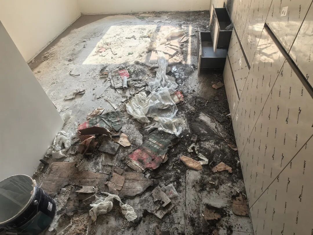 新房还未入住就起火，只因装修工人一个动作……