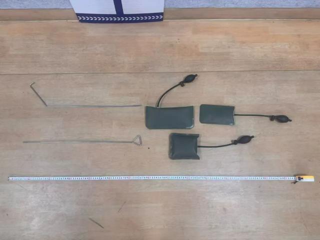 “气垫开锁”作案!民警速擒盗贼 “气垫开锁”作案!民警速擒盗贼