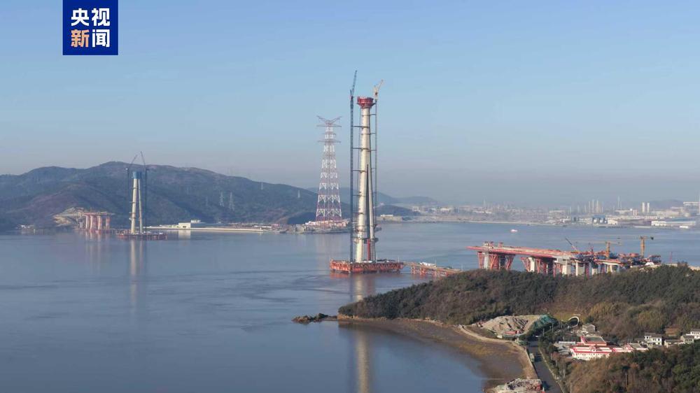 294米！世界最高海上桥塔封顶