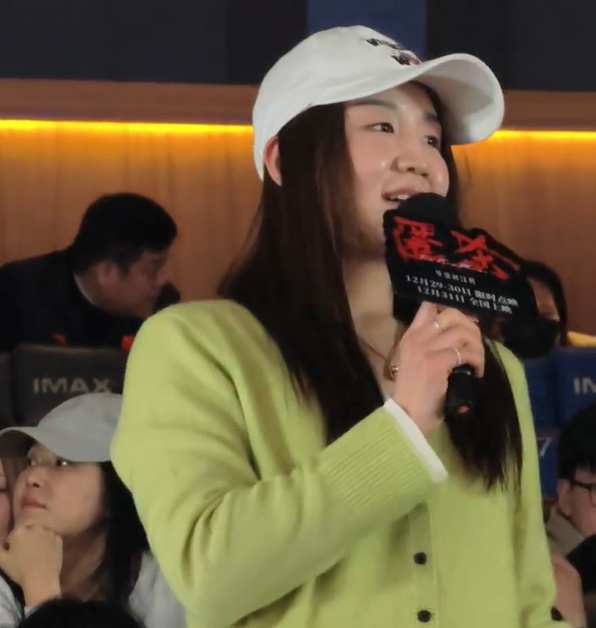 陈梦、黄晓明上热搜：这是我认识三十多年的哥吗？