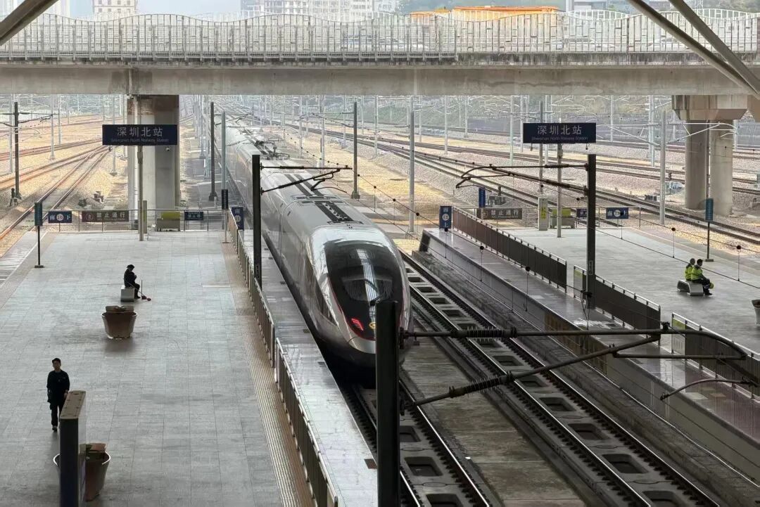 元旦假期期间,深圳铁路计划增开旅客列车超200列 元旦假期期间,深圳铁路计划增开旅客列车超200列