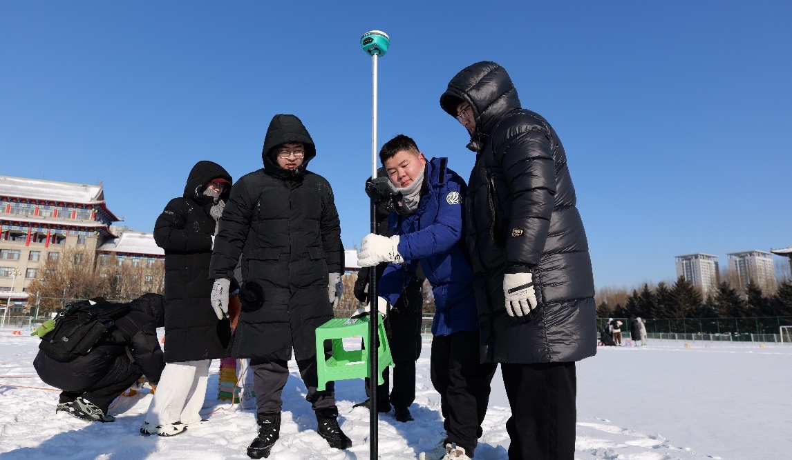 硬核浪漫！哈工程热“雪”铸就“福建舰”