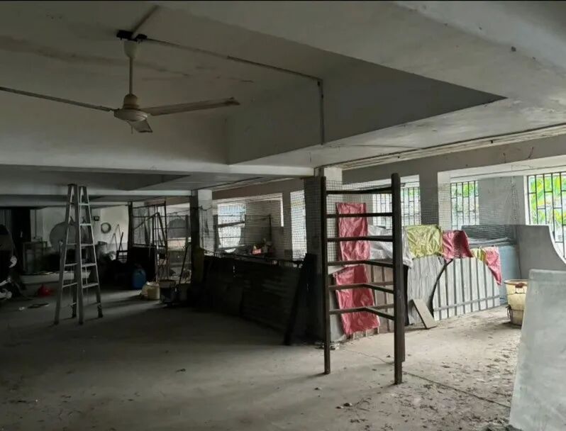 男子别墅竟被邻居强占，警方介入后对方仍多次潜入转移物品