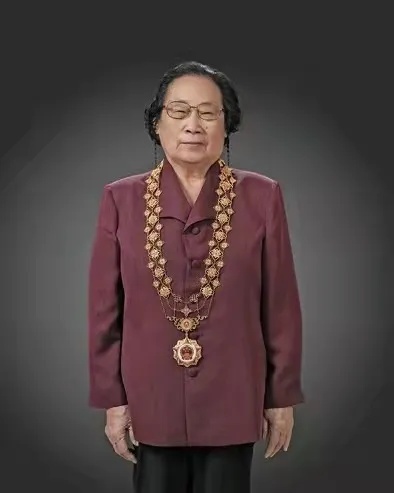 祝屠呦呦95岁生日快乐！