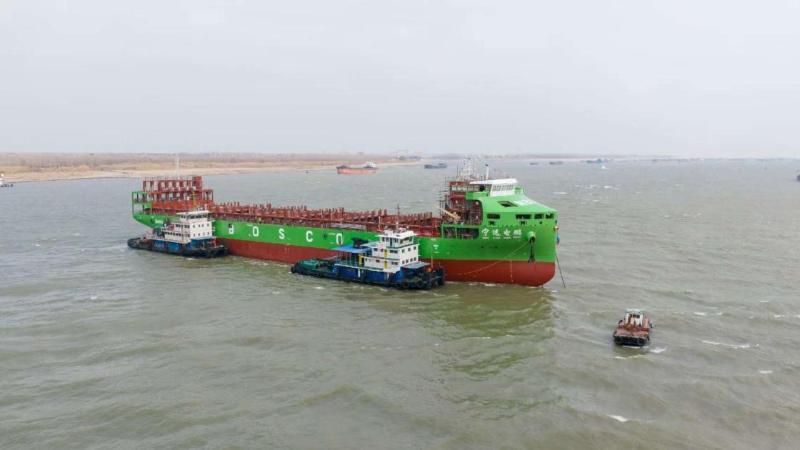 江西九江：万吨级纯电动高端智能海船成功下水