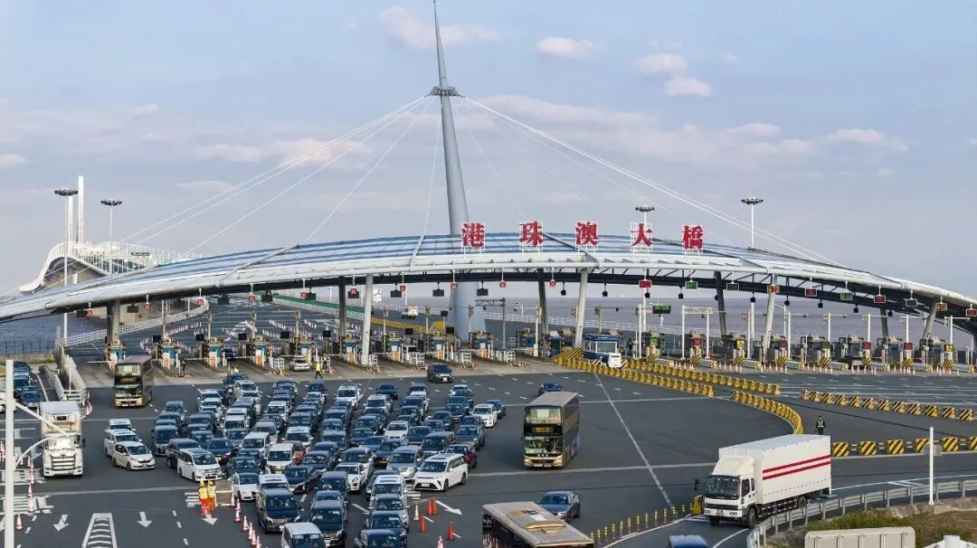 元旦假期，港珠澳大桥日均或达1.6万
