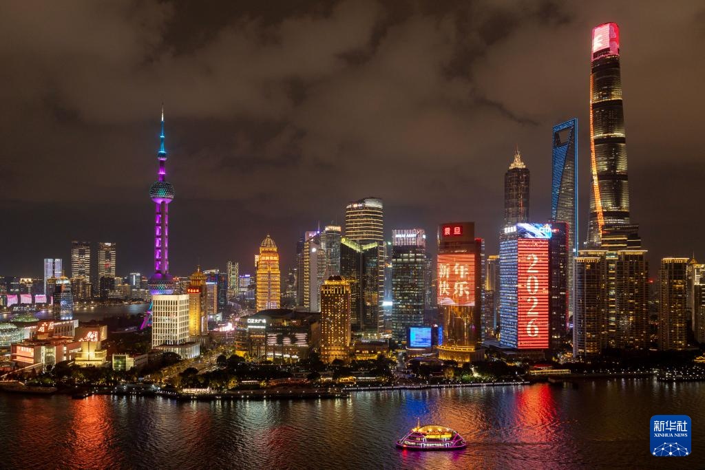 上海：景观照明迎新年