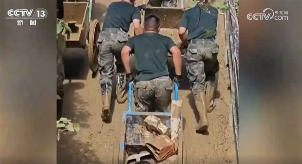 “小确幸” 汇聚“大幸福” 一项项暖心举措“藏”在百姓衣食住行的变化里 “小确幸” 汇聚“大幸福” 一项项暖心举措“藏”在百姓衣食住行的变化里