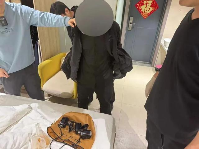 “高薪取现”10万元？团伙被拘！