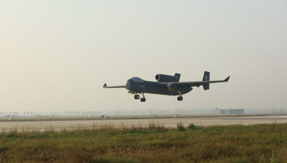 飞向云霄 迈向深蓝！2025年中国武器装备的“硬核”时刻