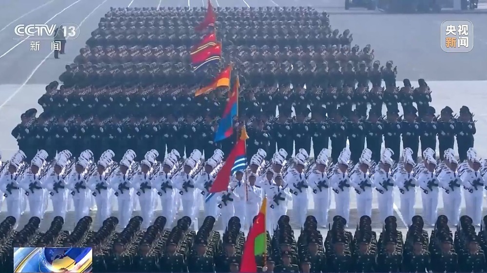 十年砺剑，剑指苍穹！中国人民解放军火箭军成立十周年