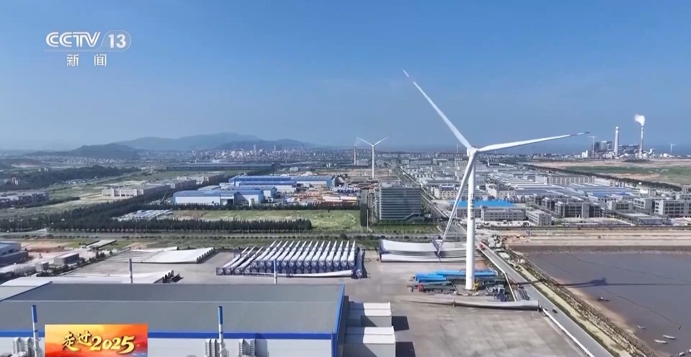 采煤工人“黑领”变“白领” 大模型赋能产业迭代升级