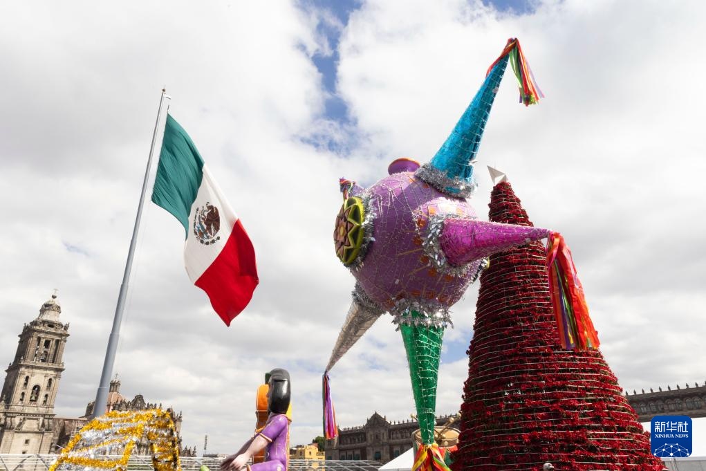 墨西哥城：新年气氛渐浓