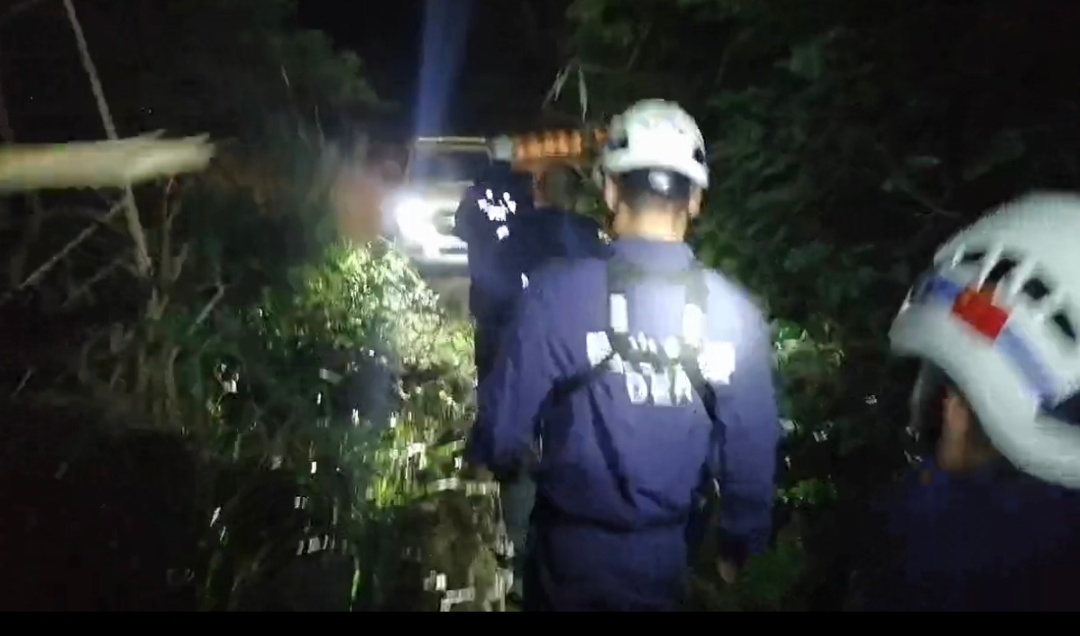 跨年夜紧急救援！厦门小坪山突发，无人机出动……