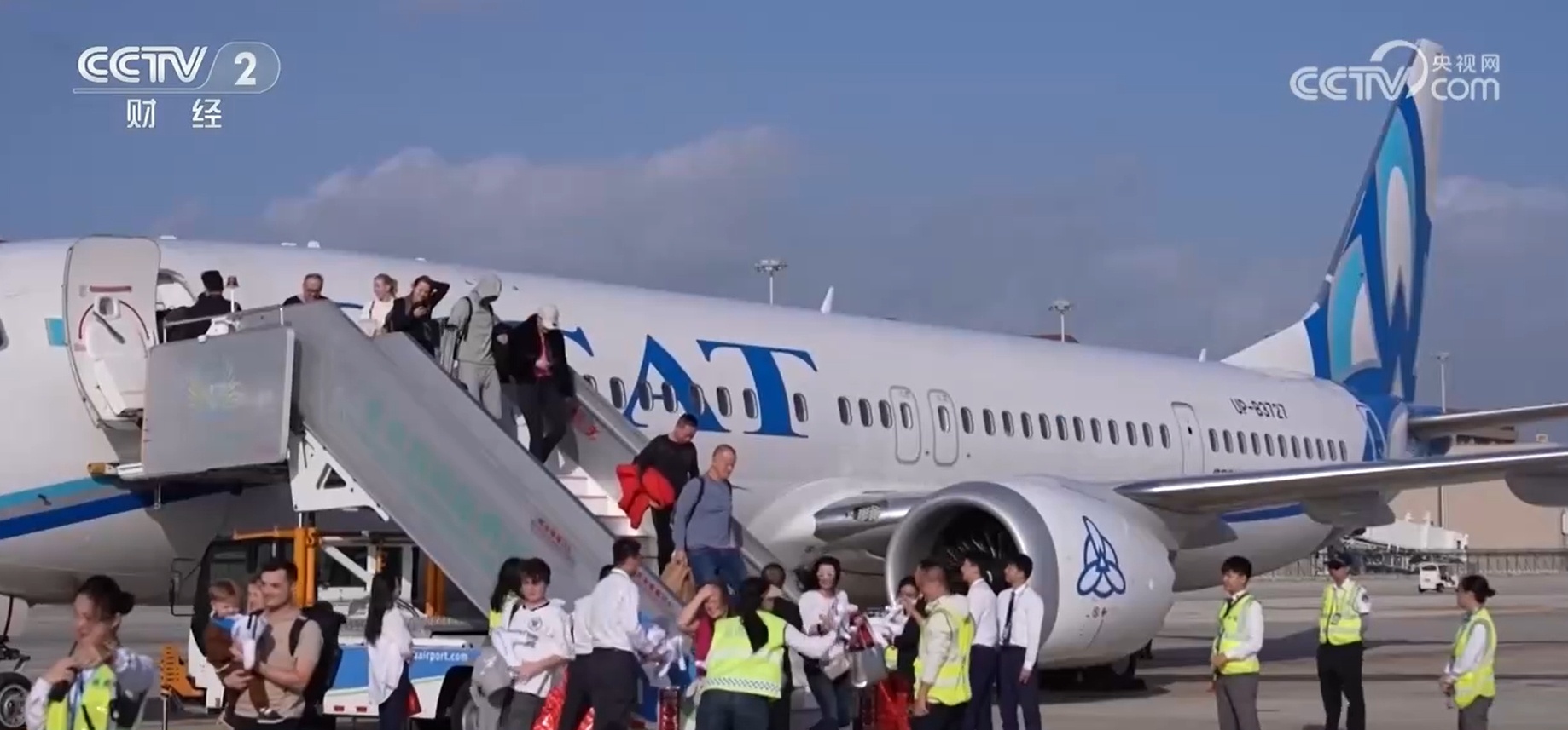 海南自贸港迎封关后首个新年 旅游消费双线升温