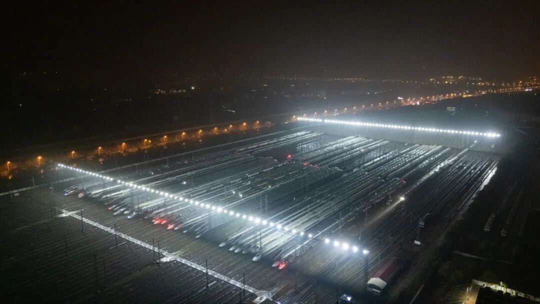 “陆地航母”新年启程！