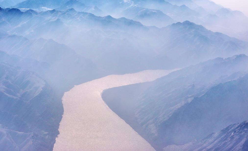 美丽中国丨雪落黄河景如画