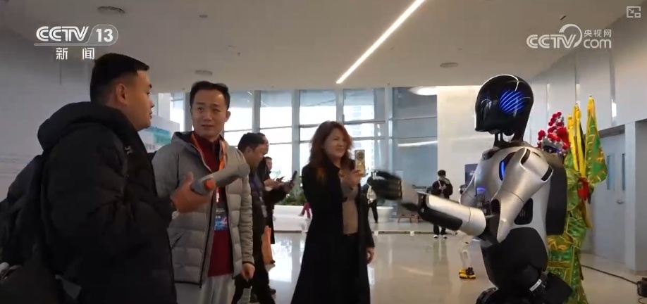 超炫酷场景为消费市场增添“智”趣活力 耳目一新文旅体验激发经济新动能