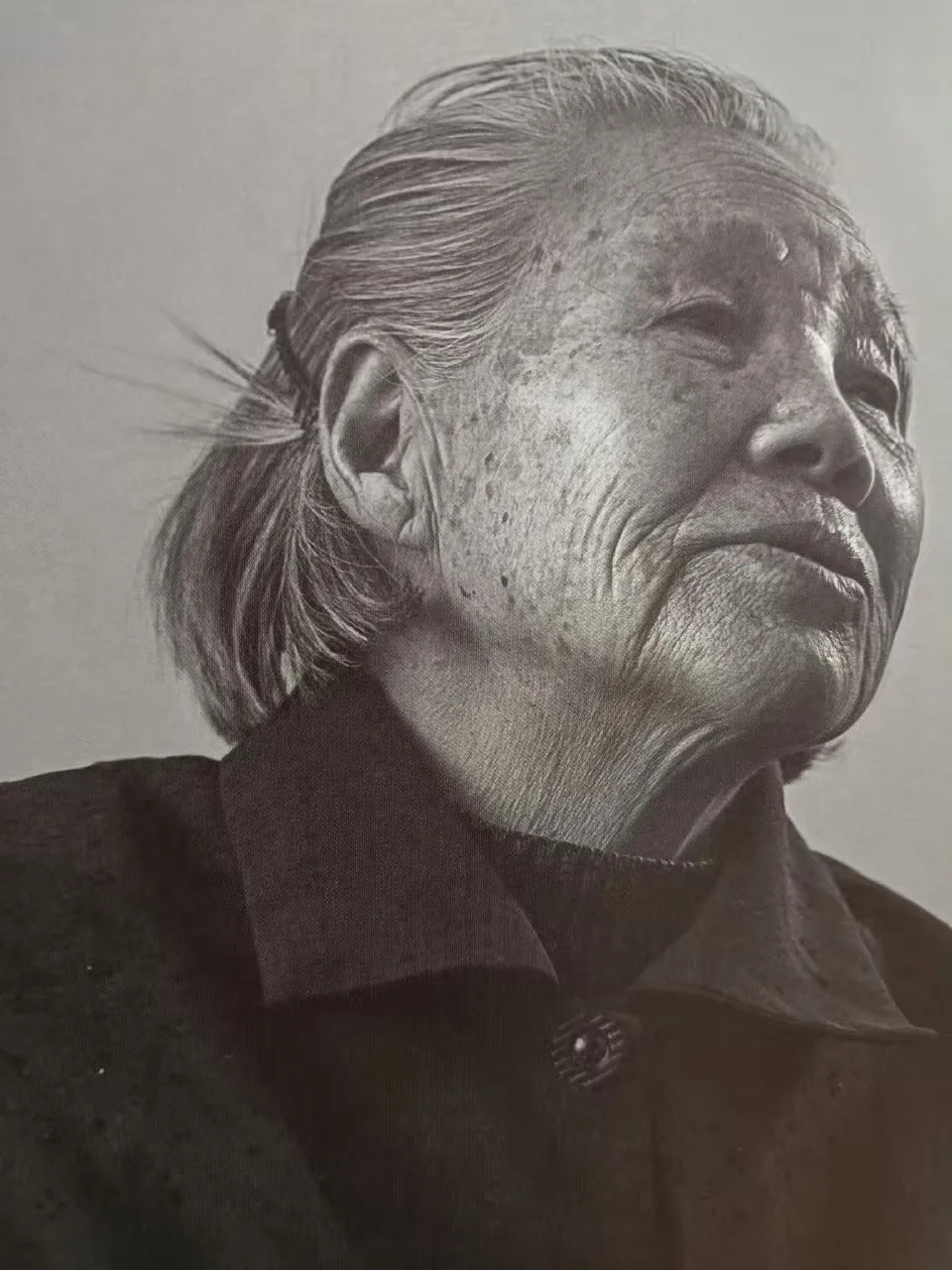 灯，又灭了一盏……