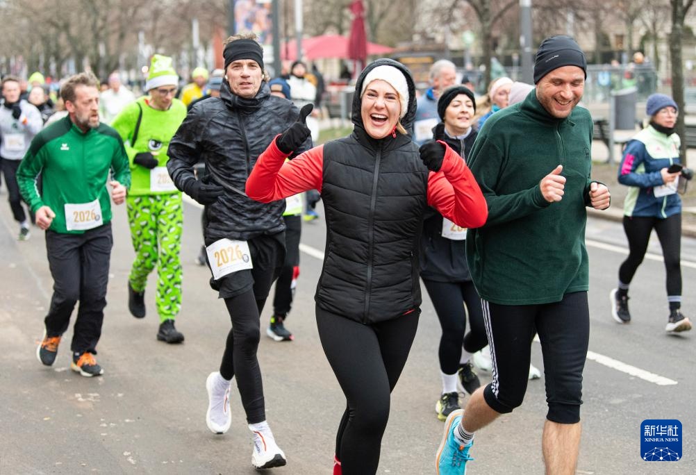 德国柏林：跑步迎新年