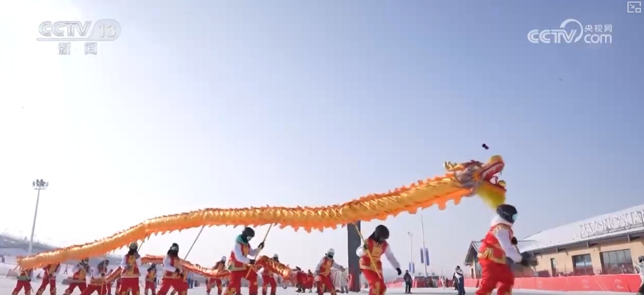 “冰雪+潮流玩法”助力“冷资源”热力全开 大众冰雪季燃动冬日文旅热力
