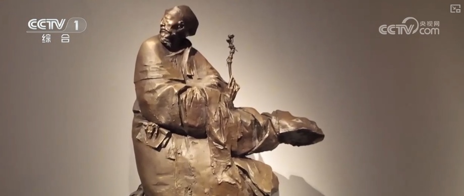 “沉浸式体验+多元场景”释放假日多彩活力 游客在文化与烟火气中欢度佳节