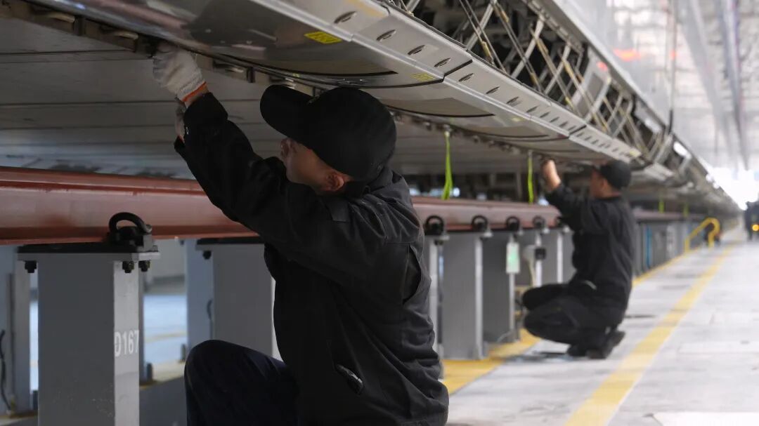 “陆地航母”新年启程！