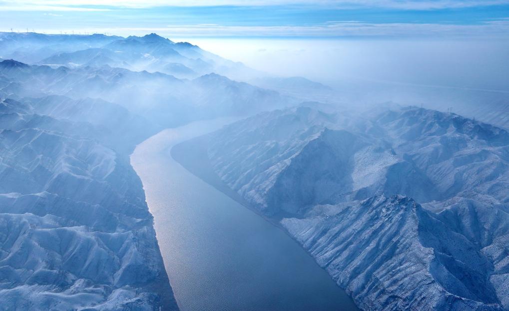 美丽中国丨雪落黄河景如画