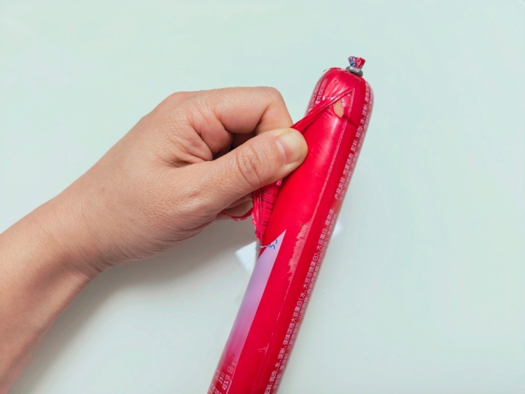 终于学会了火腿肠的正确打开方式！（别再用牙咬了）