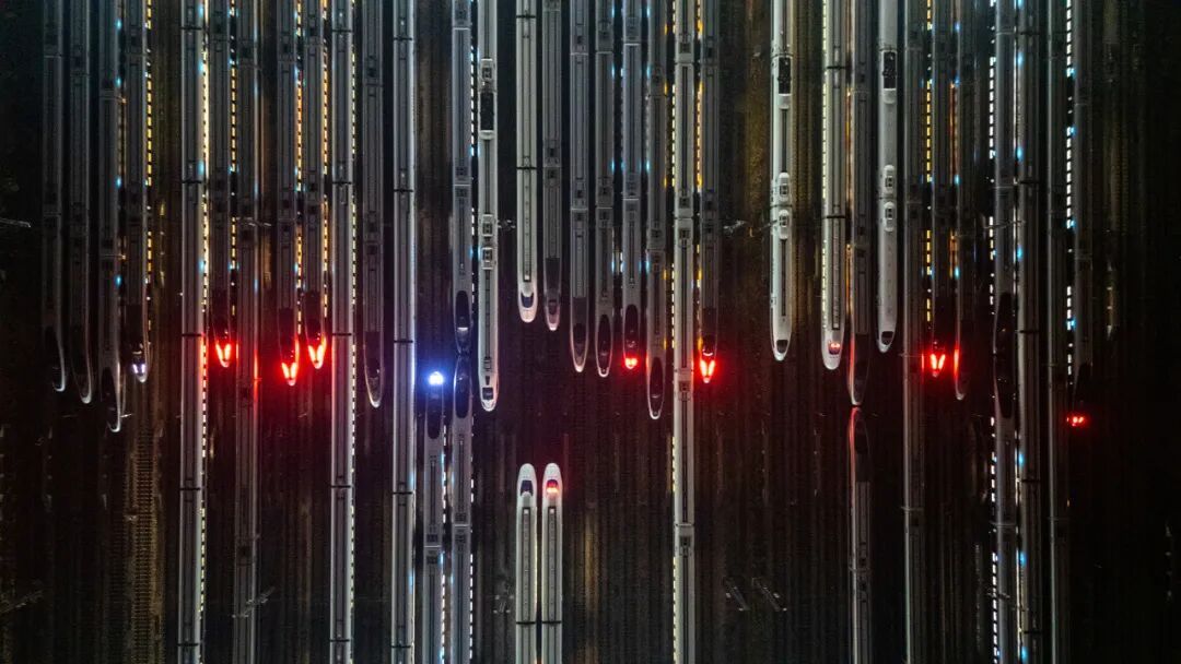 “陆地航母”新年启程！