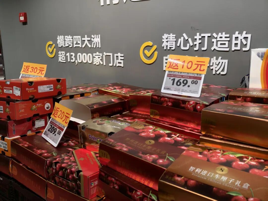 价格暴跌!正大量上市,商家:还能降;上海人可以吃到爽 价格暴跌!正大量上市,商家:还能降;上海人可以吃到爽