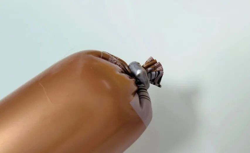 终于学会了火腿肠的正确打开方式! 终于学会了火腿肠的正确打开方式!