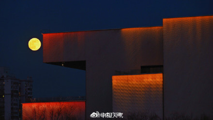 2026首个XXXL月亮来了