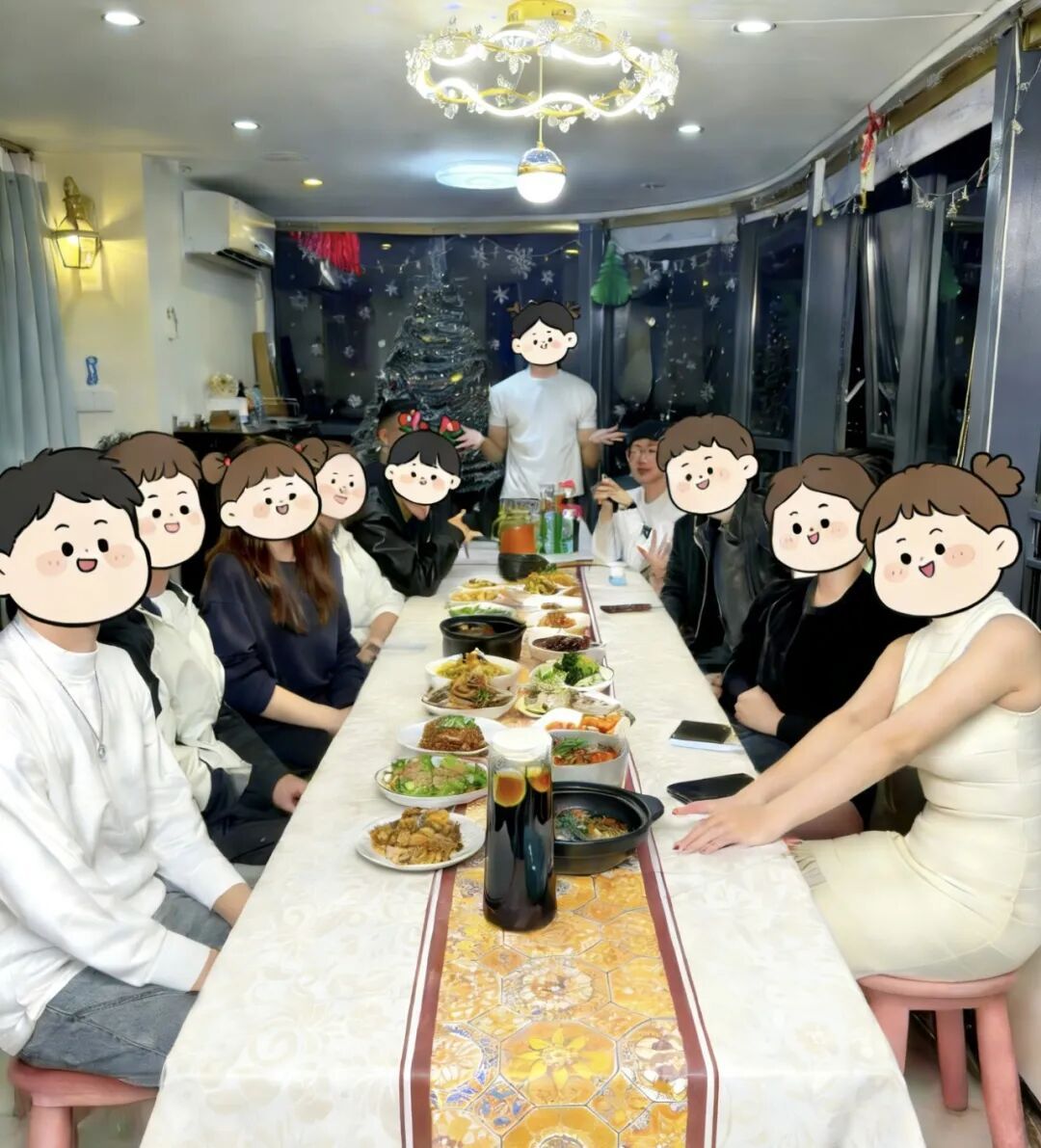 花198元找个饭搭子,年轻人为啥爱上”盲盒饭局”? 花198元找个饭搭子,年轻人为啥爱上”盲盒饭局”?