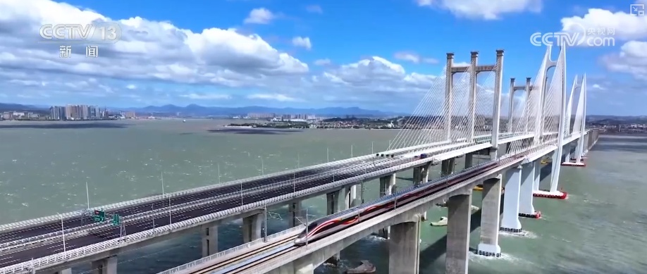 元旦假期出行旺盛 1.8亿、1260万、1.7亿……“流动的中国”活力澎湃 元旦假期出行旺盛 1.8亿、1260万、1.7亿……“流动的中国”活力澎湃