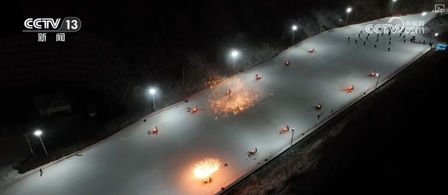 “真金白银”惠民叠加多彩冰雪“盛宴” 助推“冷资源”乘势而上掀起消费新热潮 “真金白银”惠民叠加多彩冰雪“盛宴” 助推“冷资源”乘势而上掀起消费新热潮