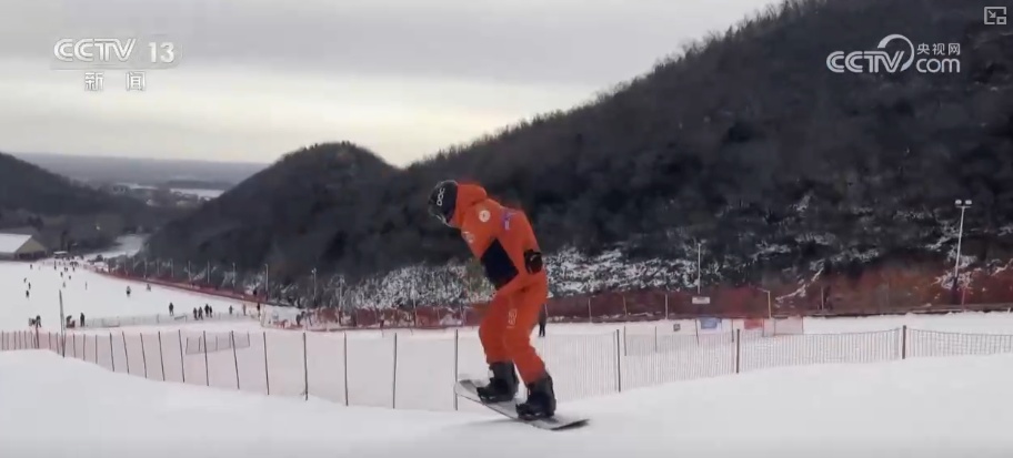 “真金白银”惠民叠加多彩冰雪“盛宴” 助推“冷资源”乘势而上掀起消费新热潮 “真金白银”惠民叠加多彩冰雪“盛宴” 助推“冷资源”乘势而上掀起消费新热潮