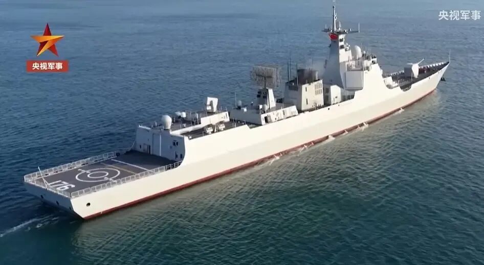 人民海军上新:娄底舰来了! 人民海军上新:娄底舰来了!
