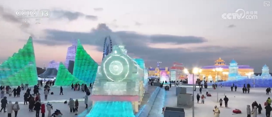 创新衍生载体打破“短暂之美”局限 “传承+创新”赋予冰雪雕焕发古韵新章