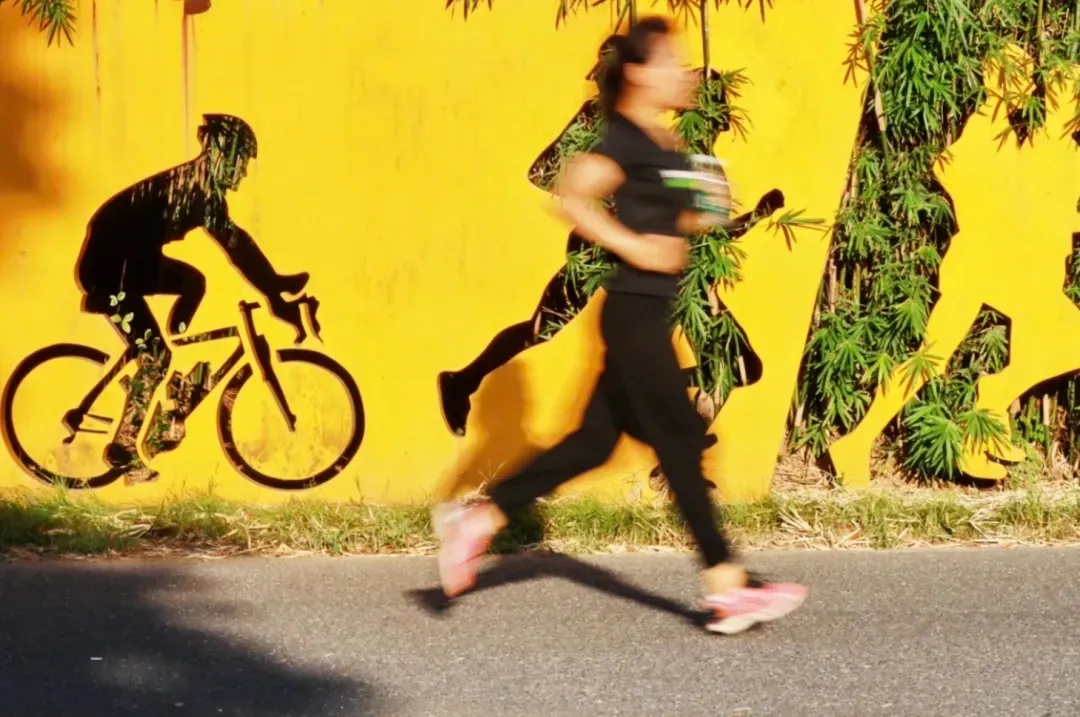 95岁巴菲特正式退休！他的4个“长寿投资秘诀”，人人都能跟着做