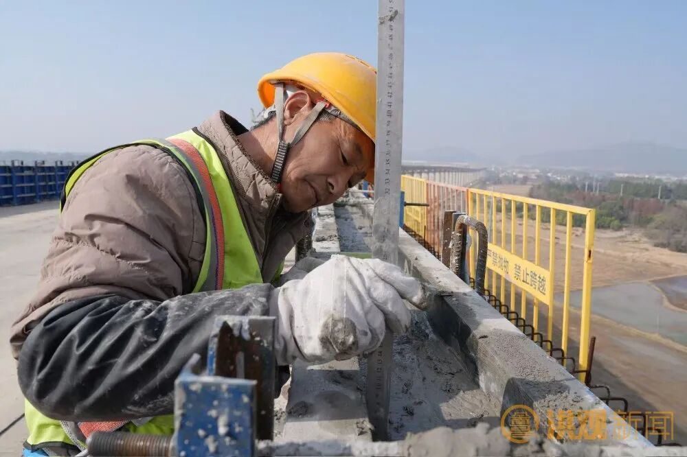 昌九高铁全线预制箱梁架设全部完成