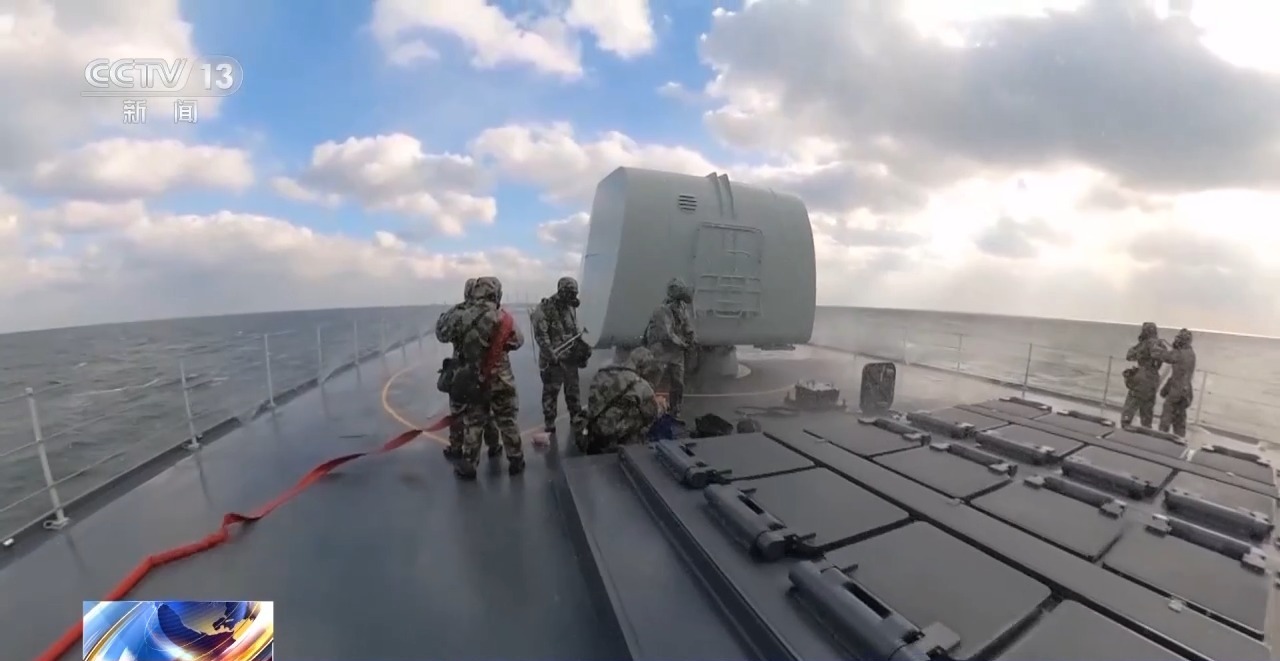 赴多个海区实弹射击！海军新一代护卫舰漯河舰开展新年首训