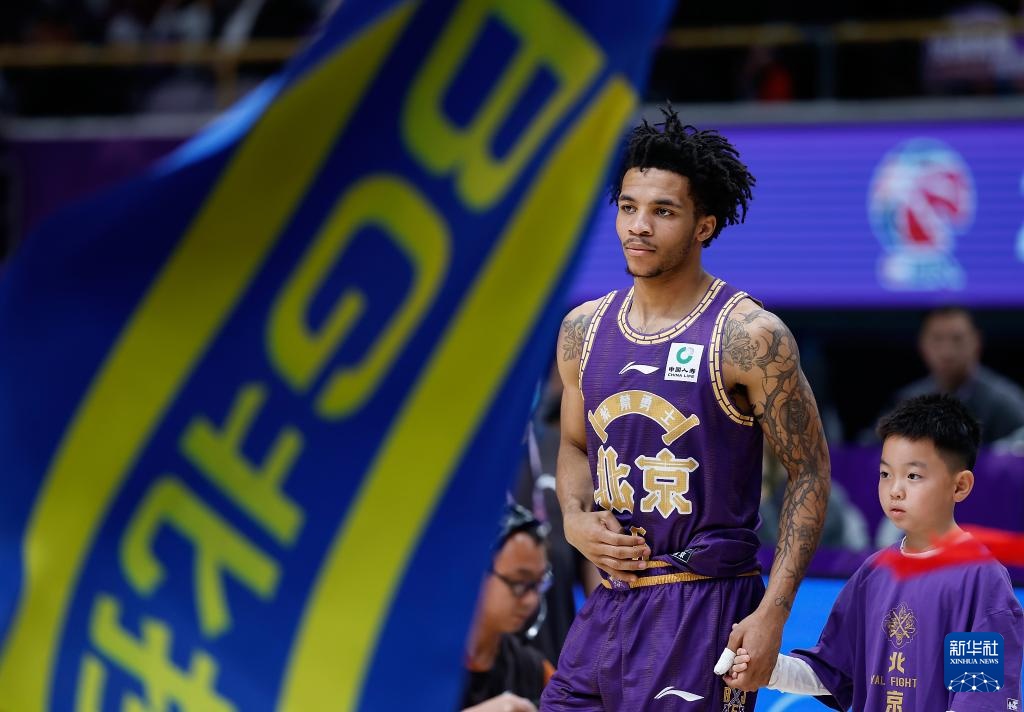CBA常规赛：北京控股队不敌广东东阳光队