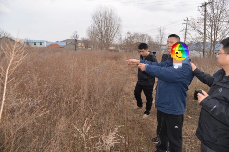 “换装+头盔”伪装潜入办公室？民警：抓！