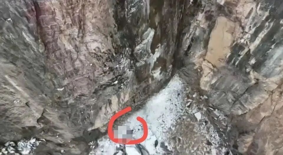 26岁男子当场遇难！现场一片混乱，有人目睹全过程：头皮发麻