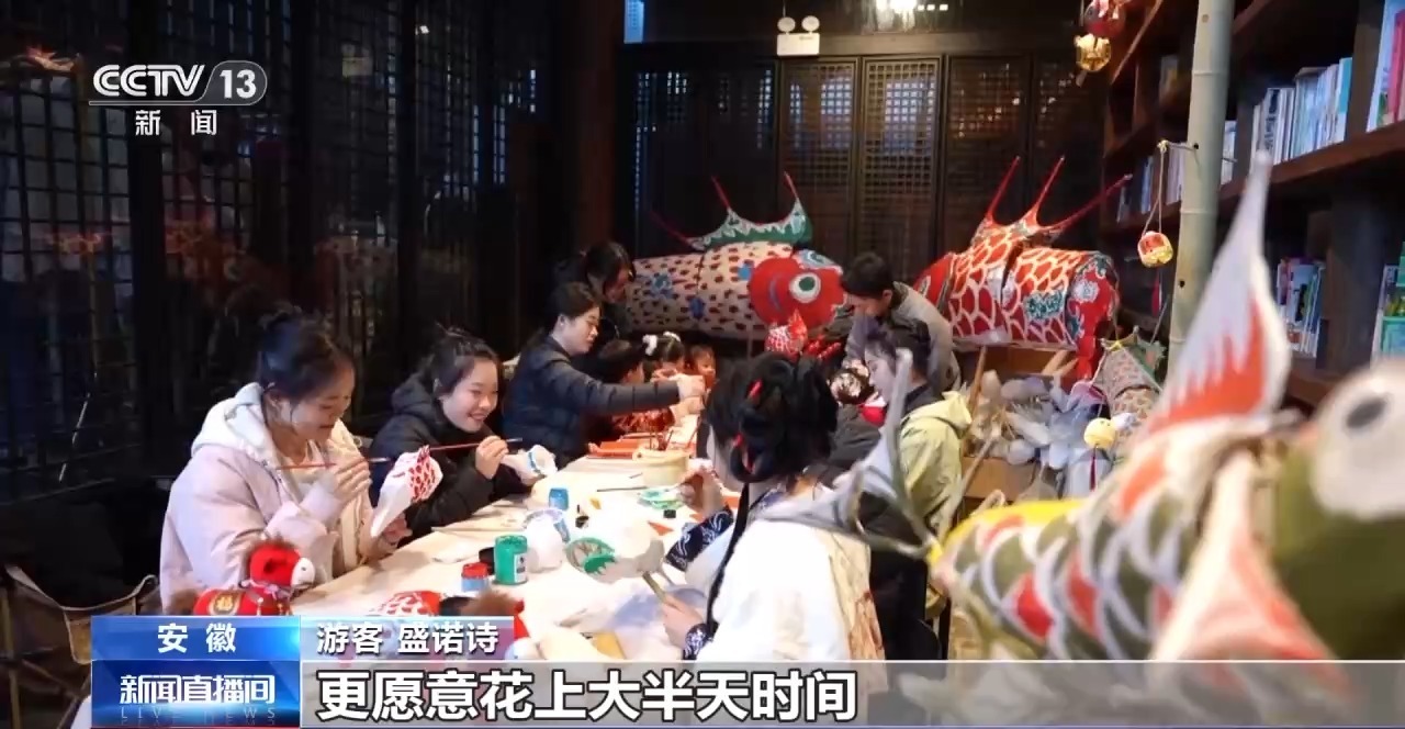 告别“到此一游”任务式打卡 00后假期旅游主打“爱你老己” 告别“到此一游”任务式打卡 00后假期旅游主打“爱你老己”