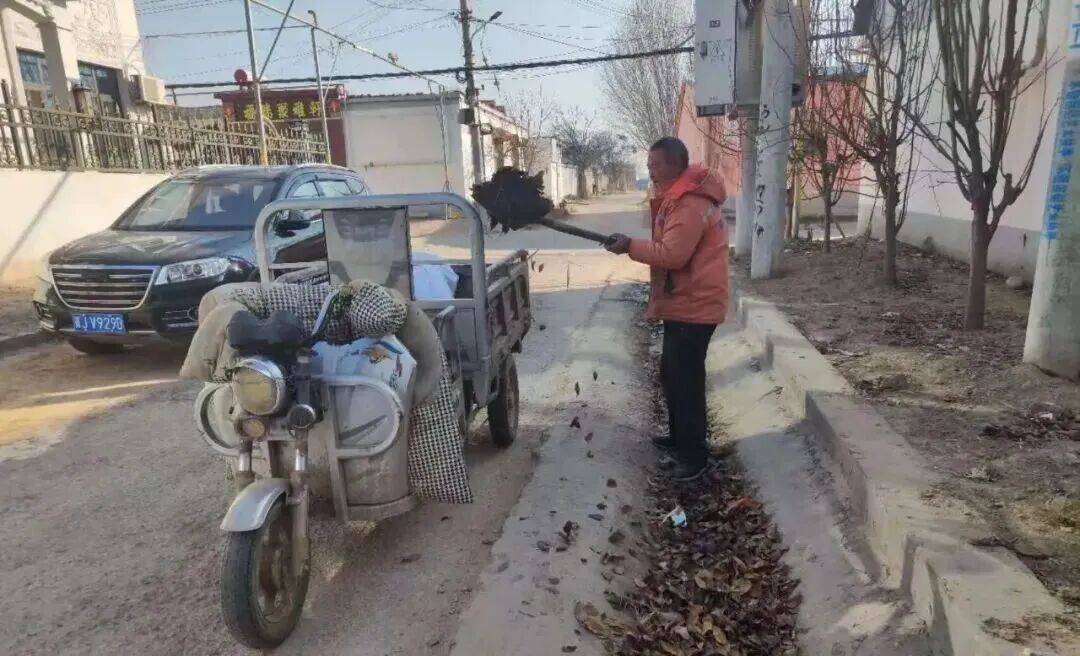 “旧灯罩里装着19万8！”